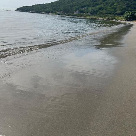 Bayfront Villa & Apartment Портмор Екстериор снимка