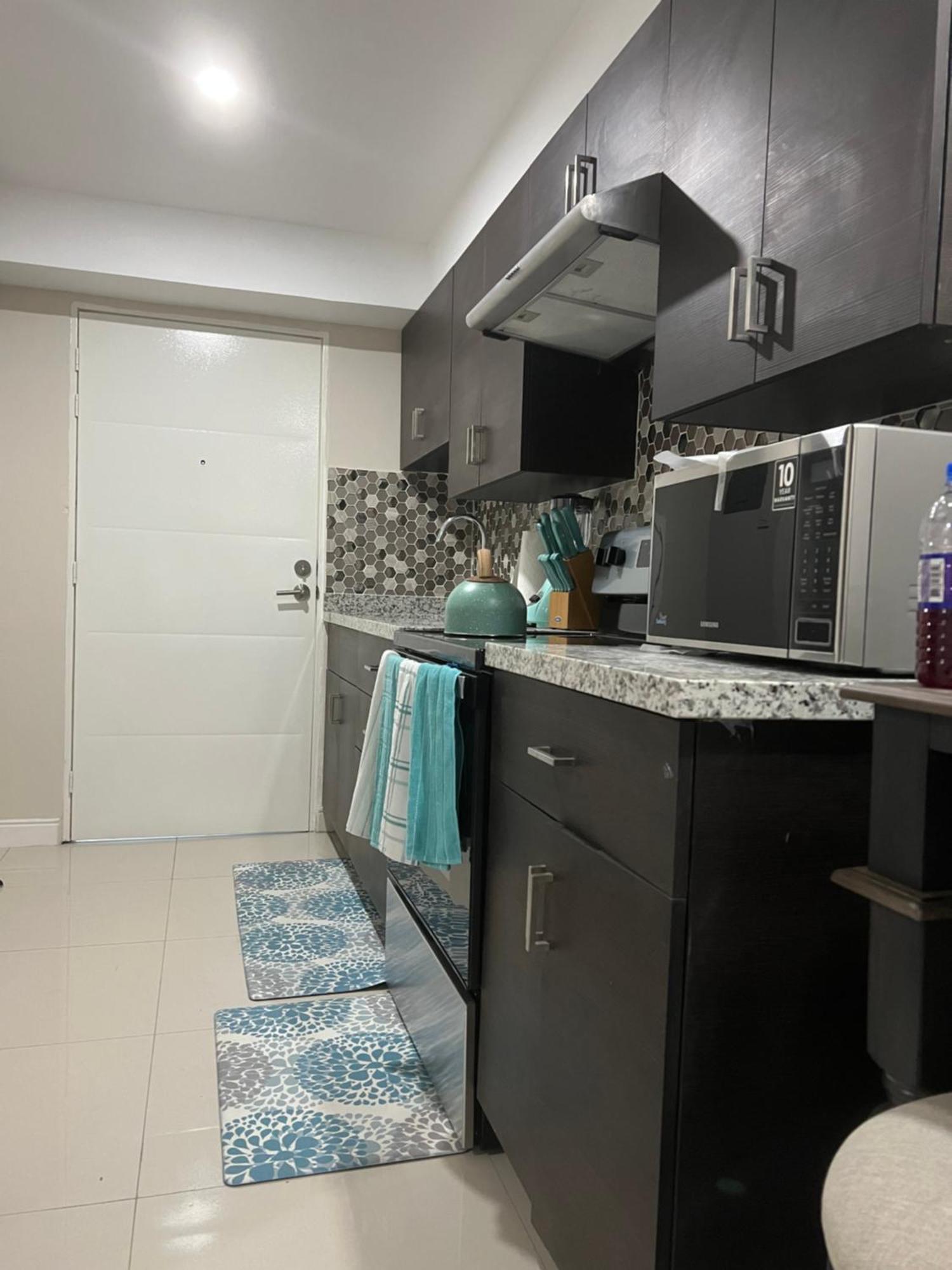Bayfront Villa & Apartment Портмор Екстериор снимка